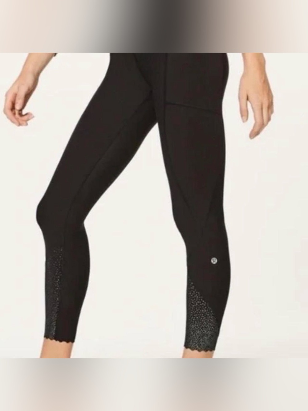 Lululemon Tight Stuff Tight II Reflective Leggings 24 in Scalloped hems